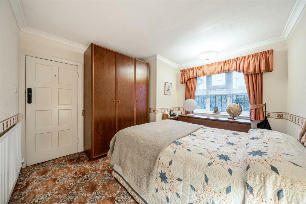 Additional image 20 of Lackford Road, Chipstead, Coulsdon