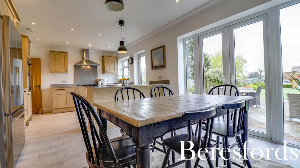 Additional image 3 of Coxtie Green Road, Pilgrims Hatch, CM14