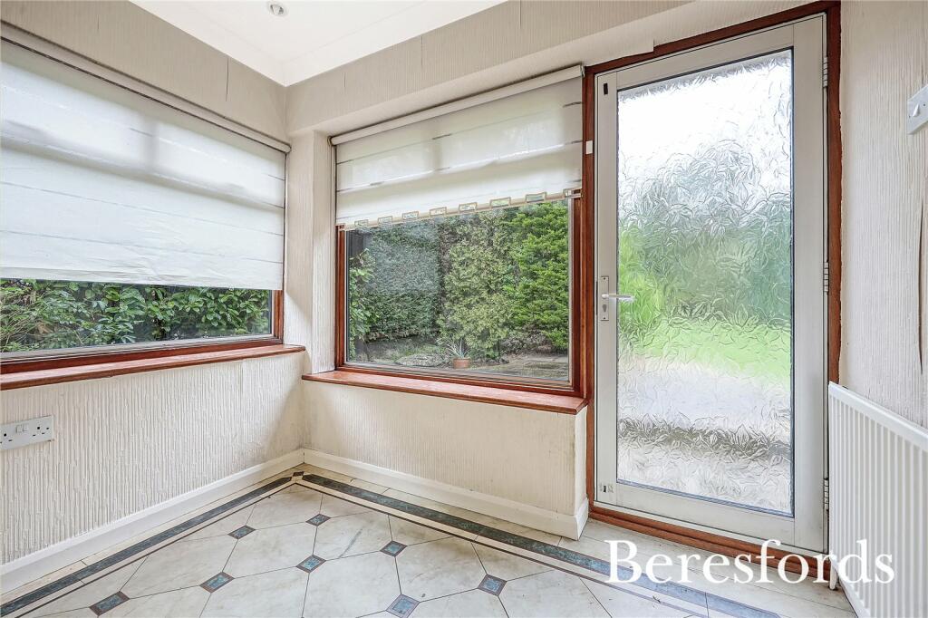 Additional image 17 of Spurgate, Hutton Mount, CM13