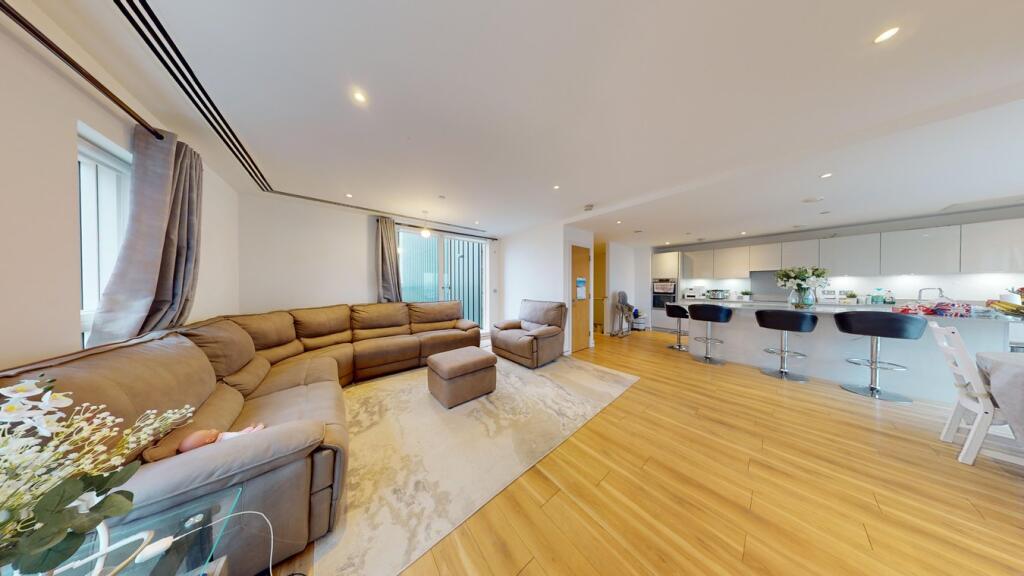 Additional image 2 of Cherry Orchard Road, Croydon, CR0