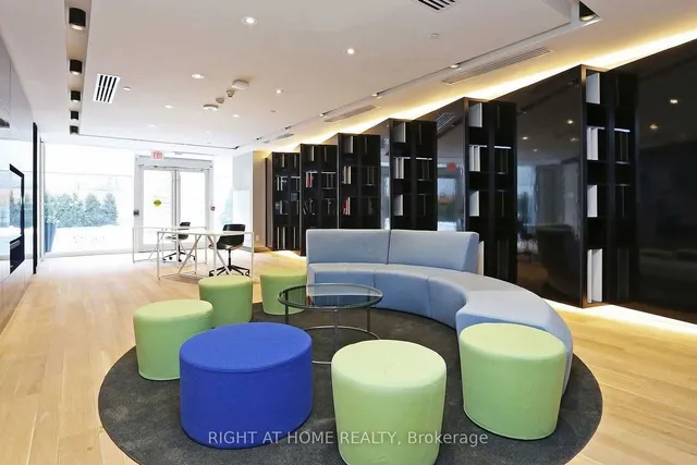 Additional image 39 of 30 Roehampton Ave Unit 1506