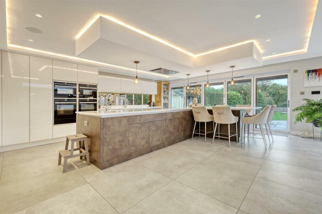 Additional image 4 of Noak Hill Close, Billericay, Essex