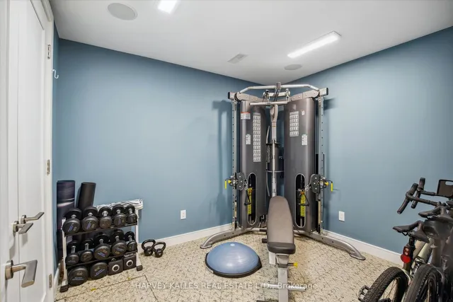 Additional image 30 of 137 Ranleigh Ave