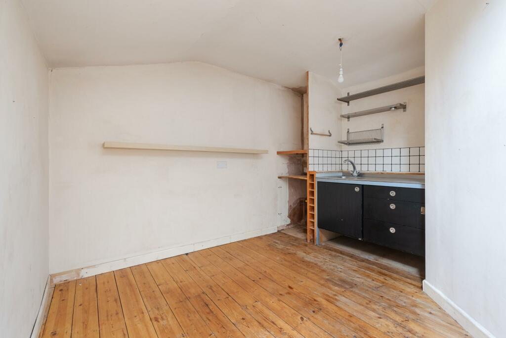 Additional image 21 of Manor Parade, Brightlingsea, CO7