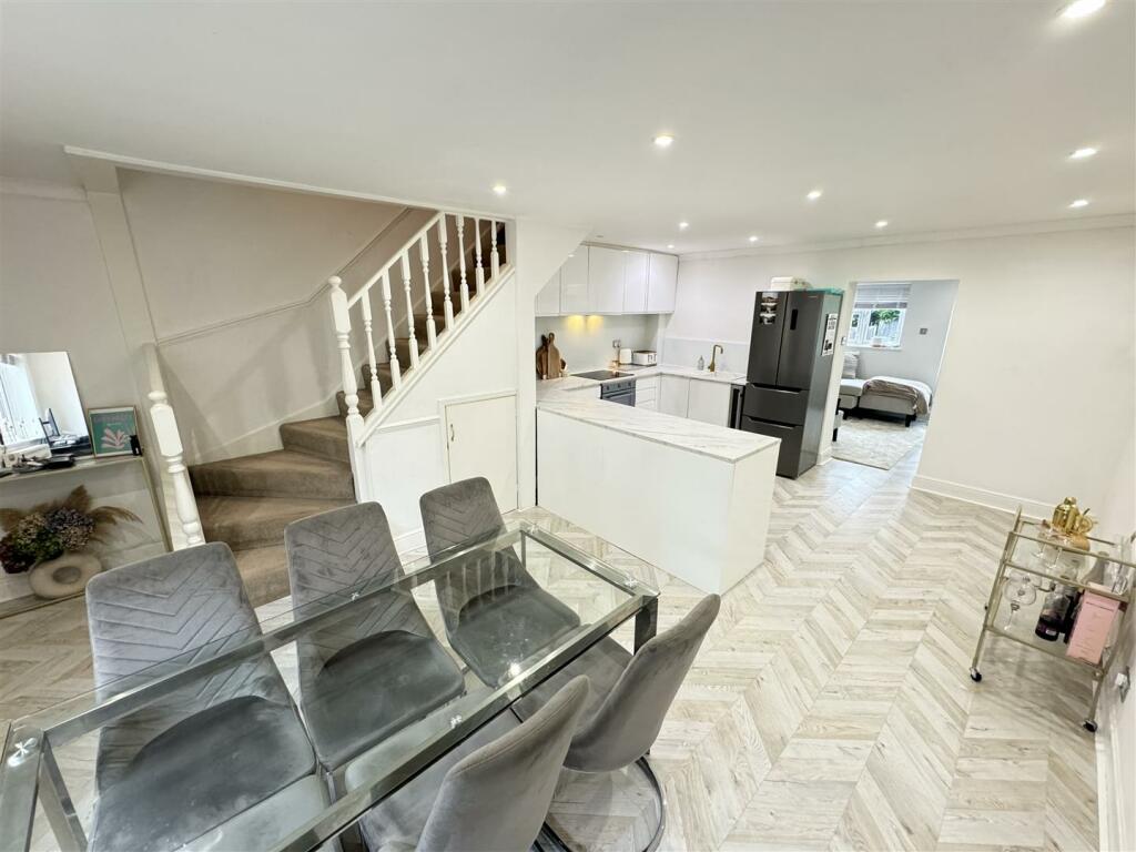 Additional image 7 of Fairbank Close, Ongar
