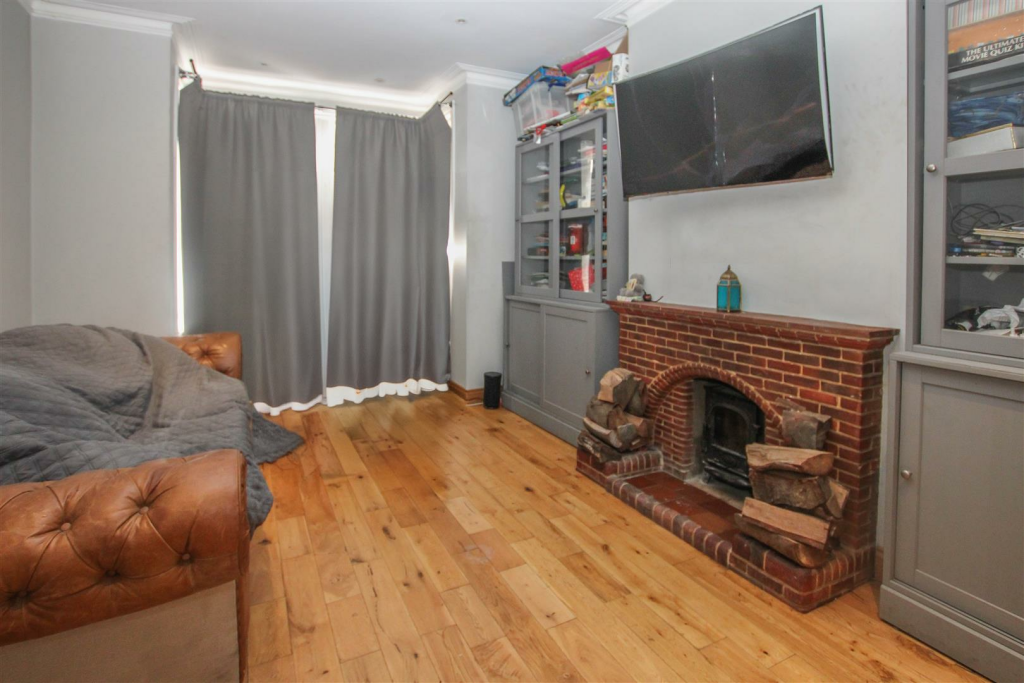 Additional image 4 of King Georges Road, Pilgrims Hatch, Brentwood