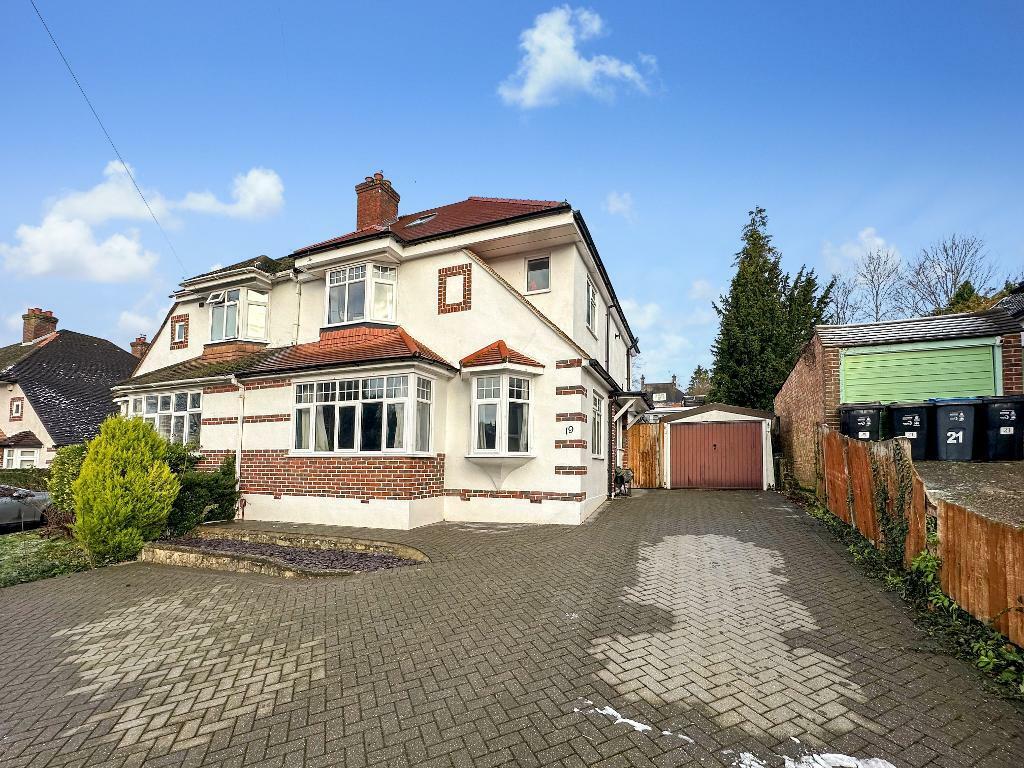 Farm Fields, Sanderstead, CR2 0HQ