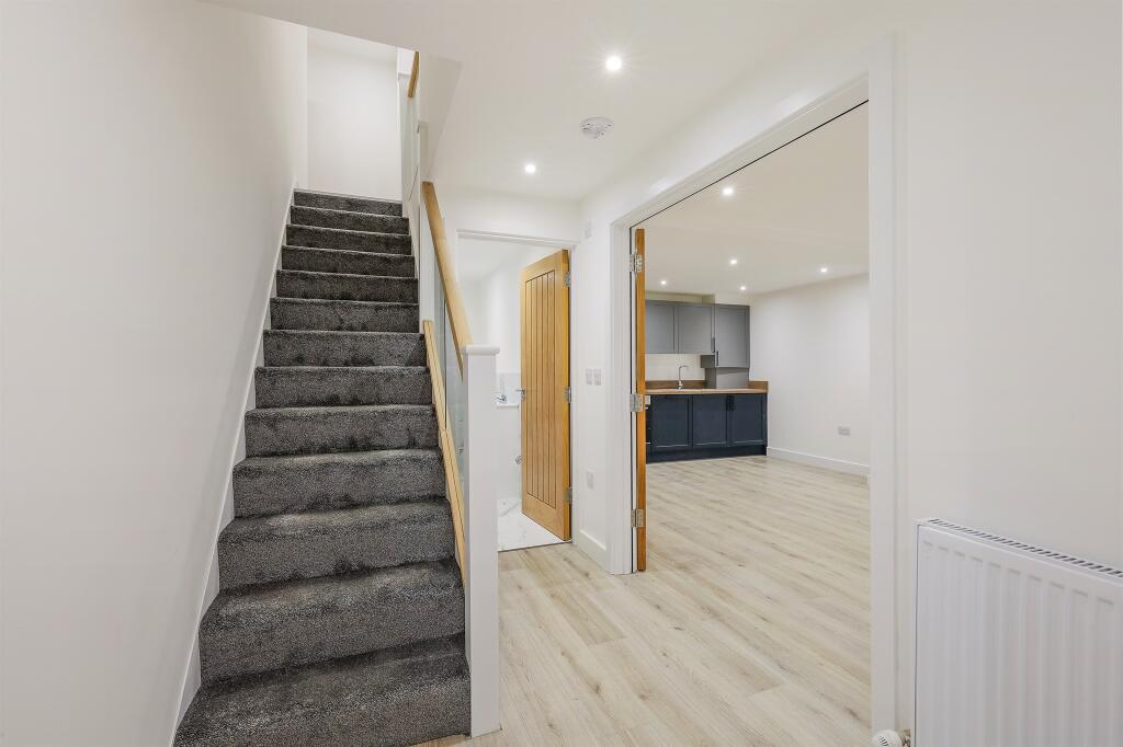 Additional image 6 of Kingswood Way, South Croydon