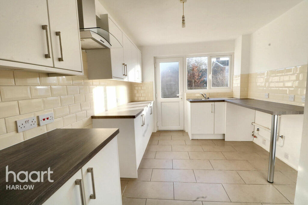 Additional image 18 of Hookfield, Harlow