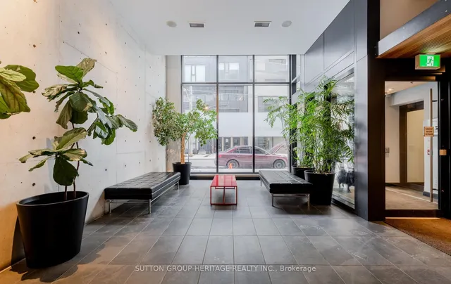 Additional image 4 of 8 Dovercourt Rd Unit 902