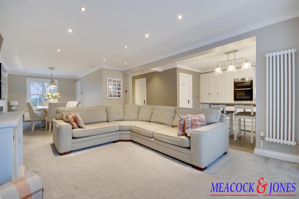 Additional image 37 of Tye Common Road, Billericay