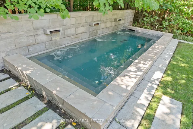 Additional image 17 of 97 Strathallan Blvd