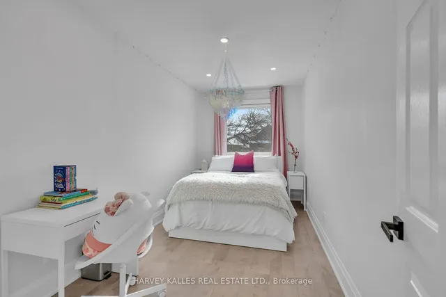 Additional image 25 of 86 Castlefield Ave