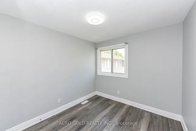 Additional image 23 of 14 Hayden Crt