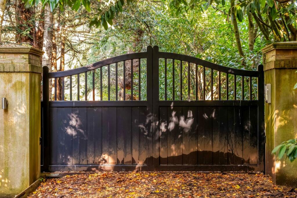 Additional image 14 of Shabden Park,  Chipstead