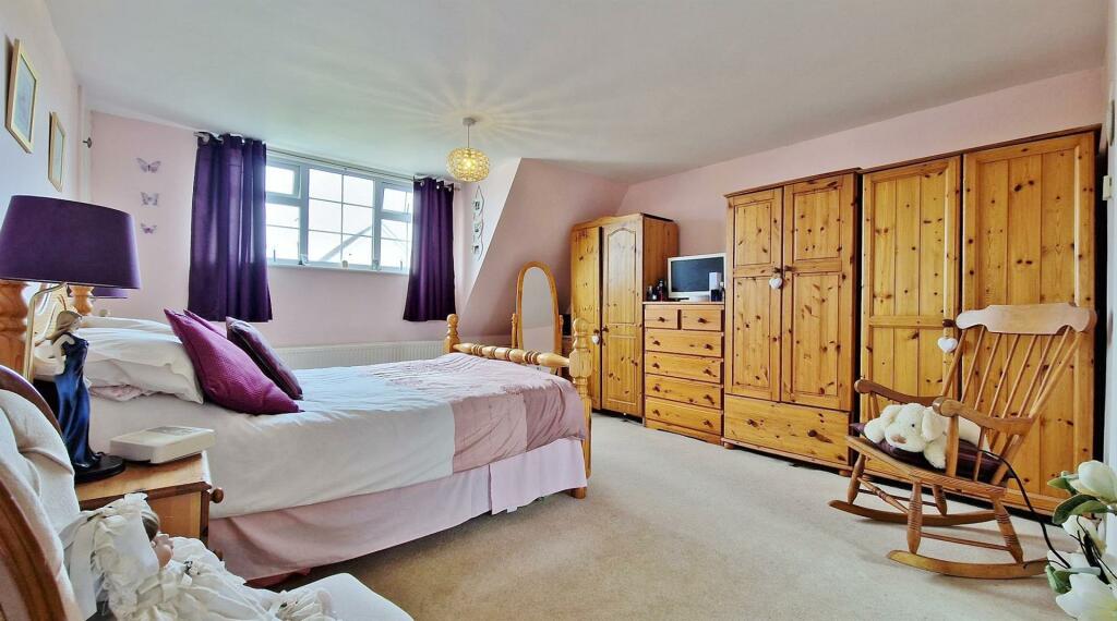 Additional image 15 of Briarfields, Kirby-le-Soken