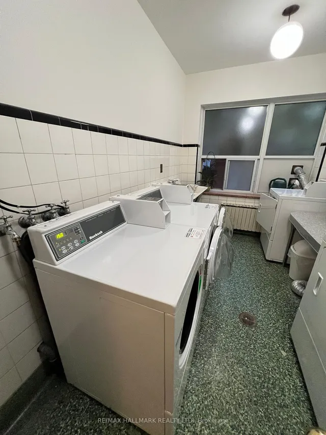 Additional image 9 of 21 Thelma Ave Unit 103