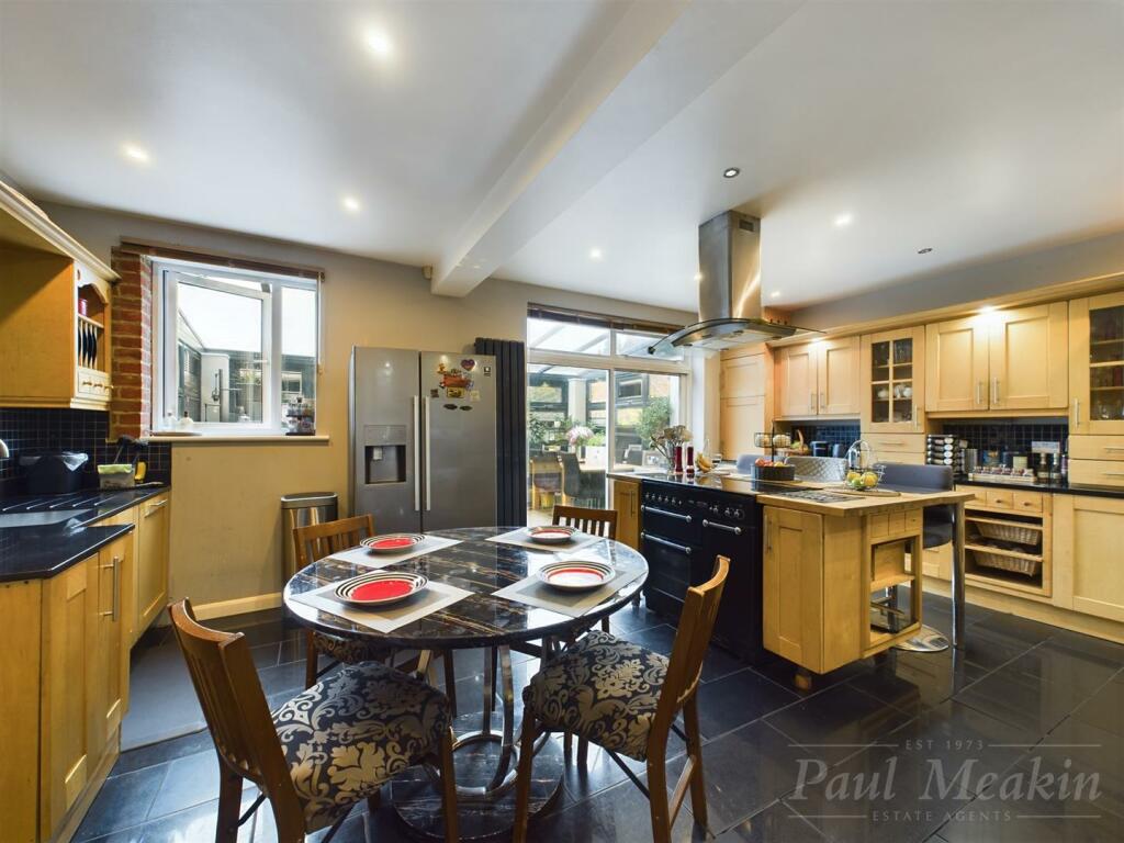 Additional image 5 of Queenhill Road, South Croydon