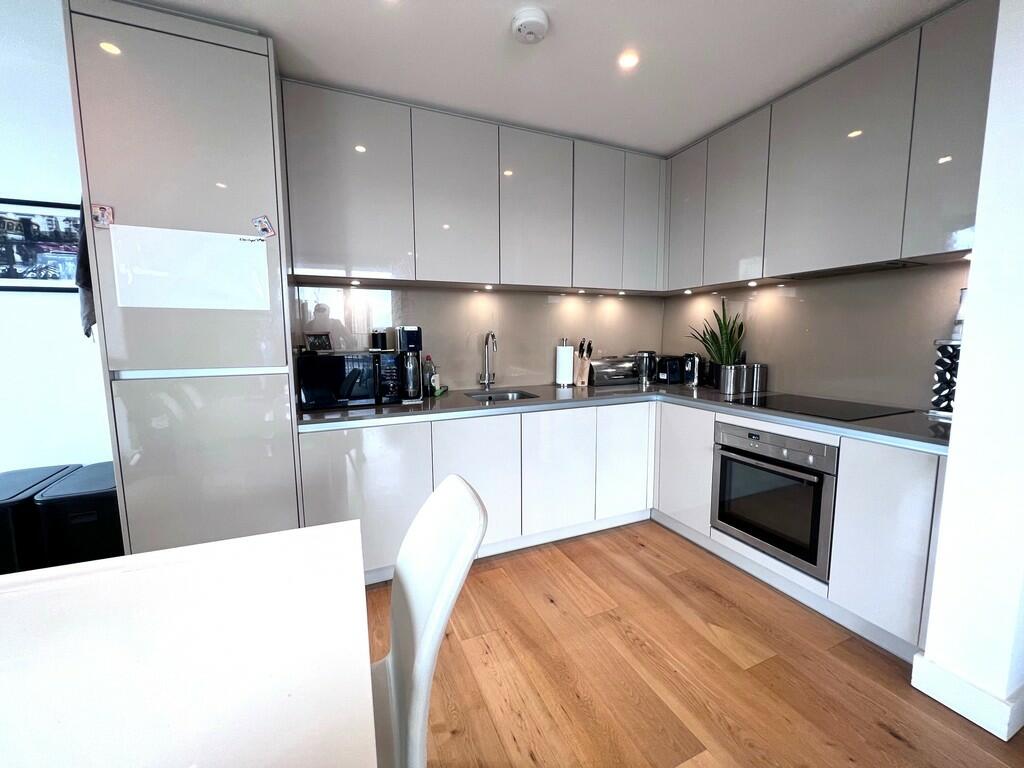 Additional image 12 of Caithness Walk, East Croydon