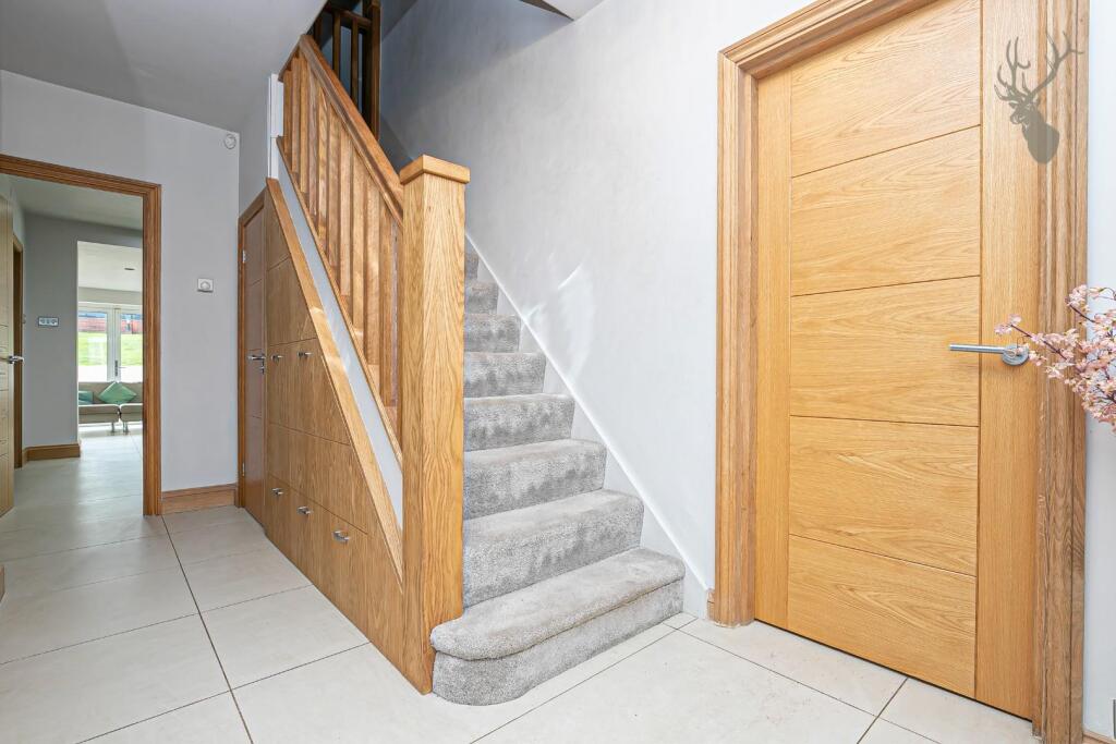 Additional image 13 of Dukes Avenue, Theydon Bois, Epping