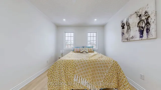 Additional image 31 of 31 Luella Cres