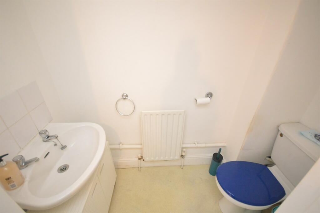 Additional image 11 of Coggeshall Road, Braintree, CM7