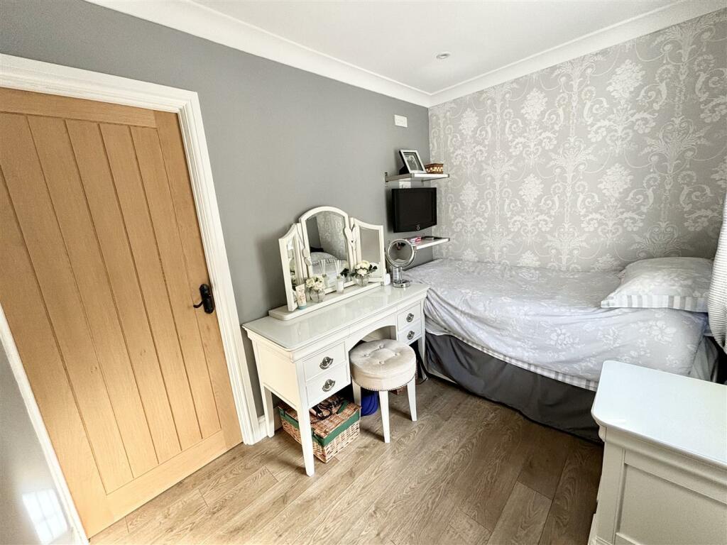 Additional image 32 of Thorndon Avenue, West Horndon, Brentwood