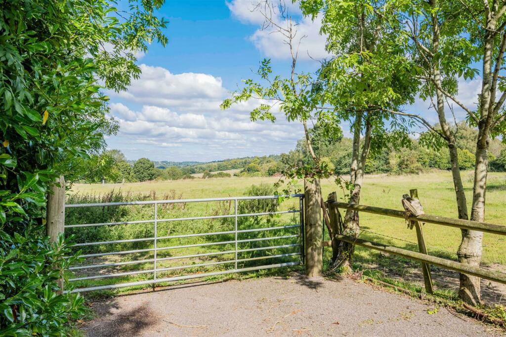 Additional image 20 of High Road, Chipstead, Coulsdon