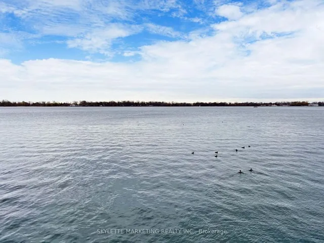 Additional image 17 of 39 Queens Quay Unit 1113