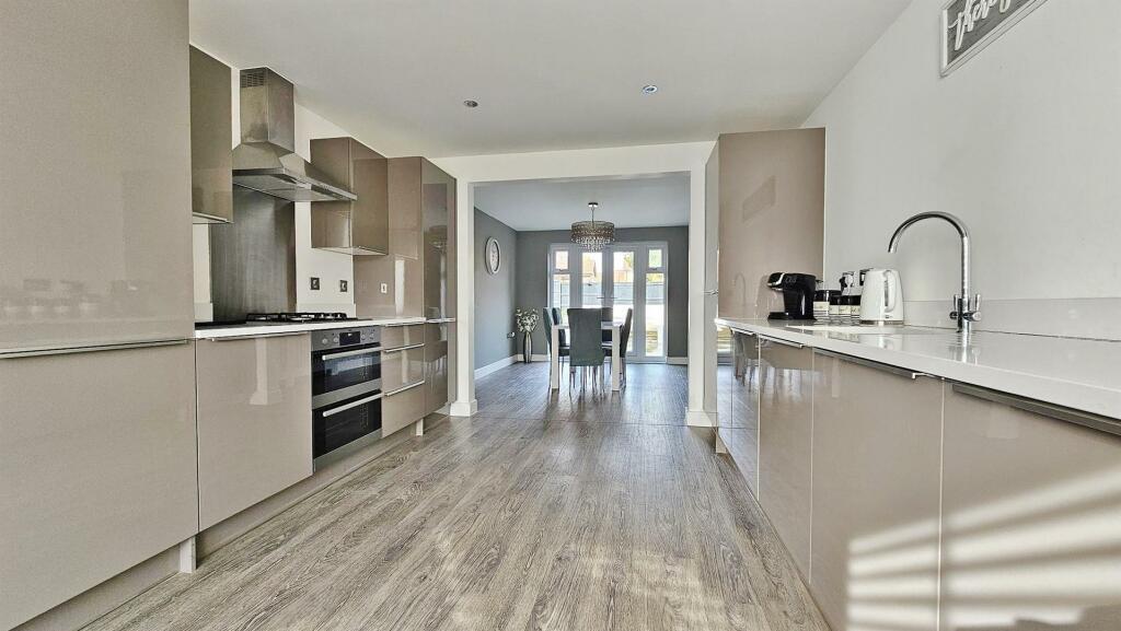 Additional image 4 of Skippers Way, Walton On The Naze