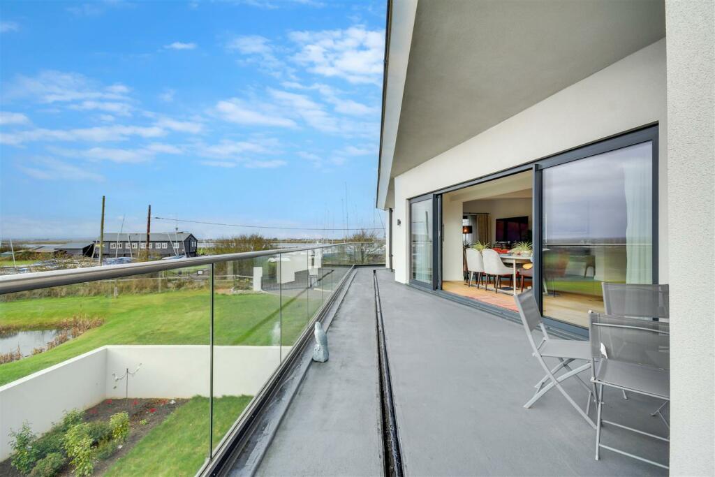 Additional image 31 of Sea View Parade, Mayland, Chelmsford