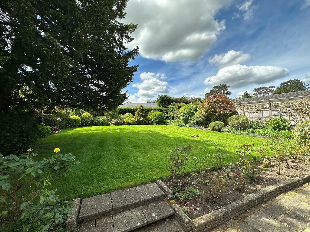 Additional image 17 of Homefield Road, Warlingham, Surrey, CR6 9HU