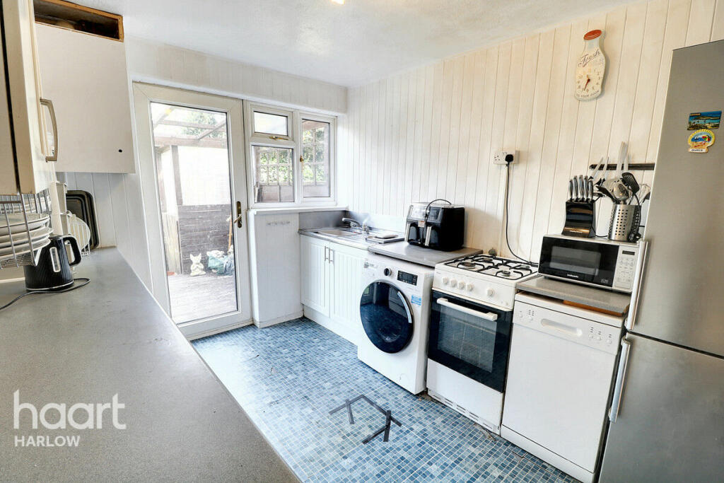 Additional image 12 of The Dashes, Harlow