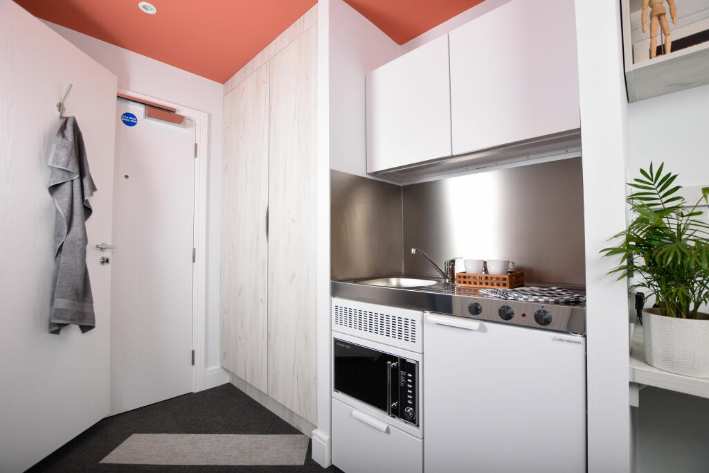 Additional image 2 of Avon Way House Standard Studio Apartment