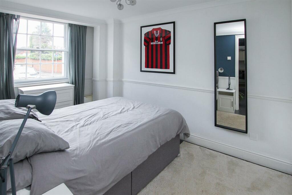 Additional image 4 of High Street, Ongar