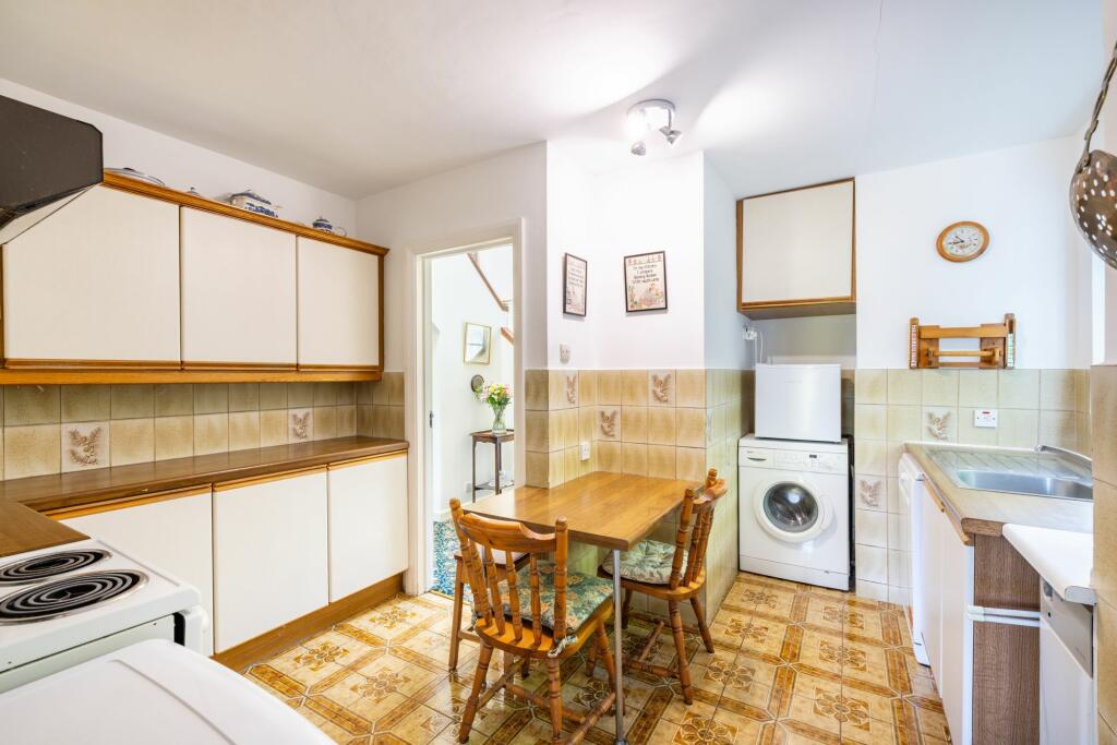 Additional image 6 of Woodside Close, Caterham, CR3