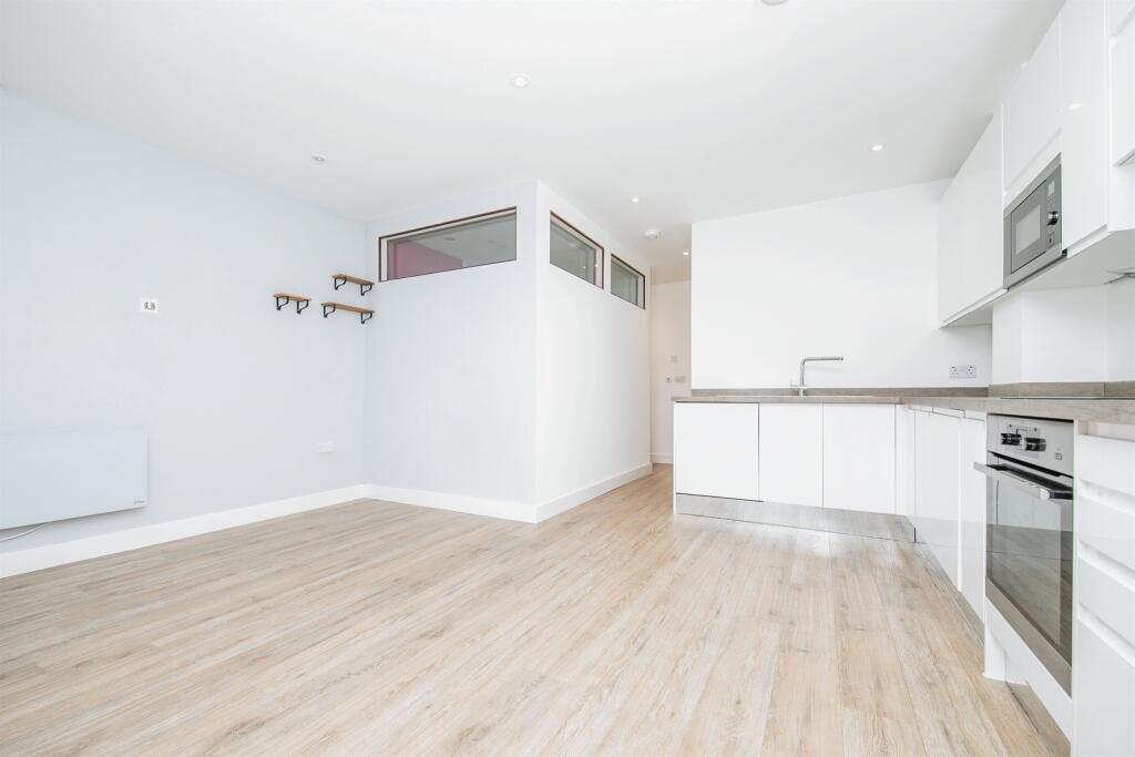 Additional image 3 of High Street, Colchester