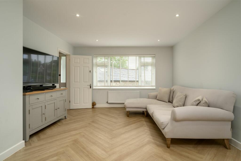 Additional image 6 of Slines Oak Road, Woldingham, CR3