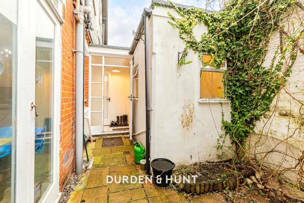 Additional image 21 of Castle Street, Ongar, CM5