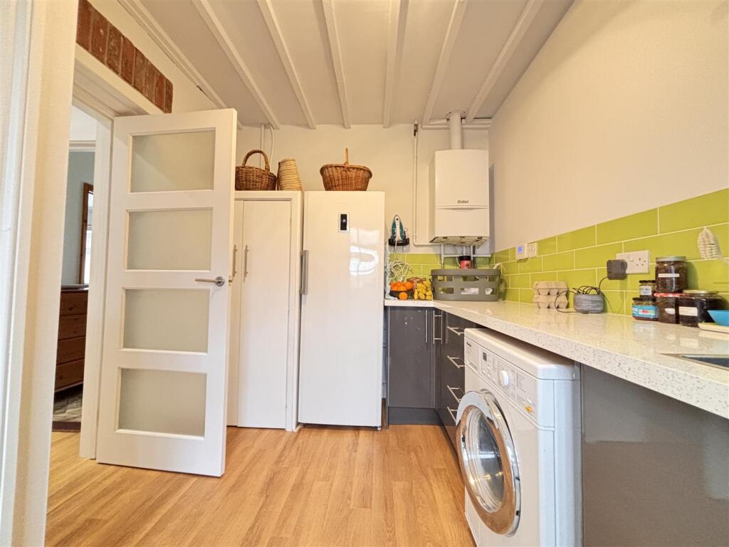 Additional image 19 of Windmill Road, Bradfield