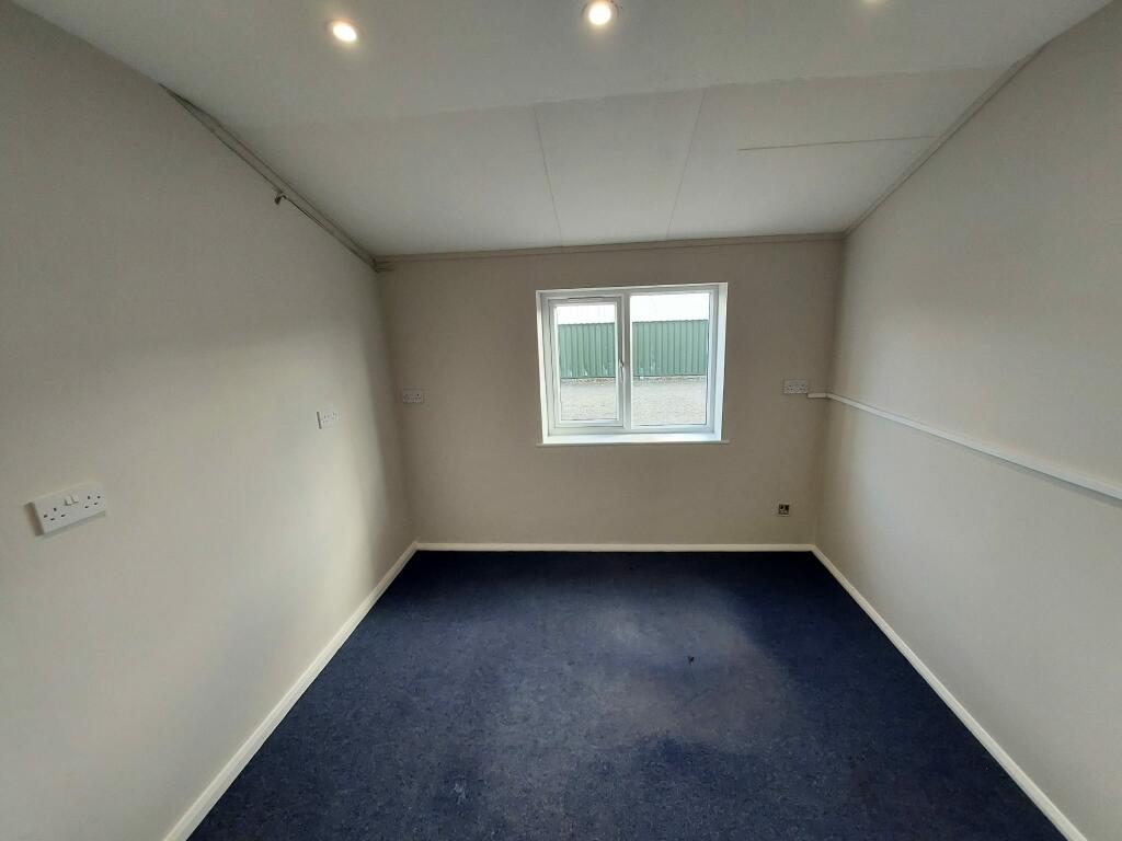 Additional image 8 of Braintree