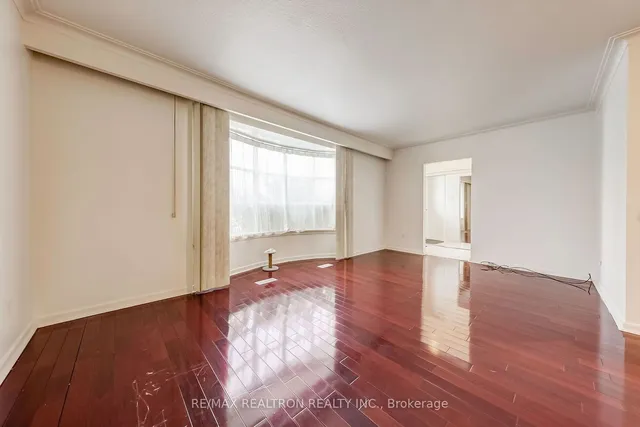 Additional image 17 of 365 Hollywood Ave