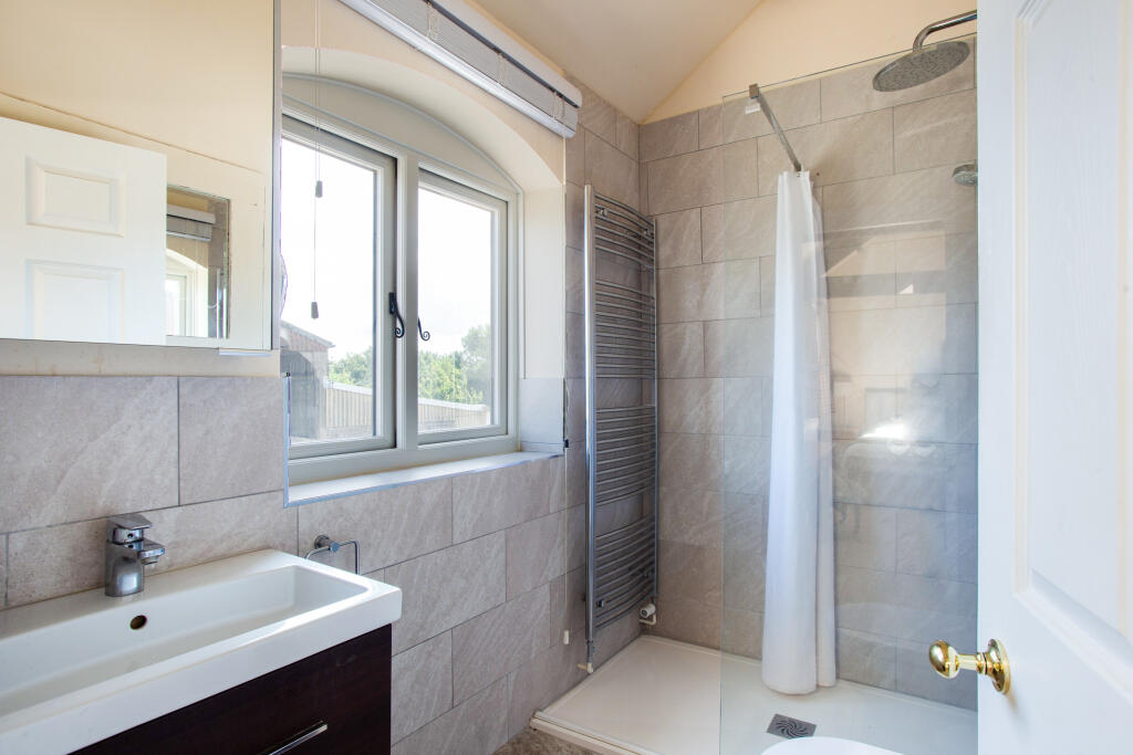 Additional image 10 of Pilgrims Lane, Caterham, CR3