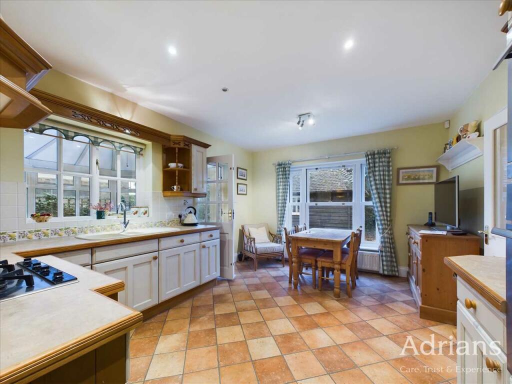 Additional image 13 of Russets, Gutters Lane, Broomfield, Chelmsford