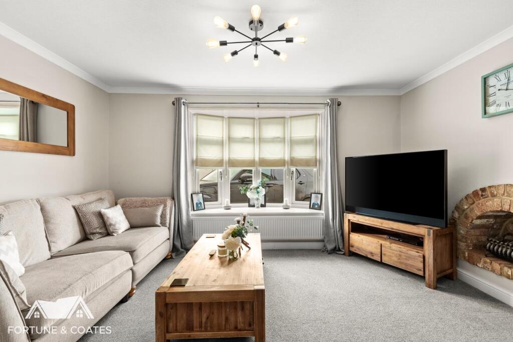 Additional image 2 of Parkfields, Roydon, Harlow