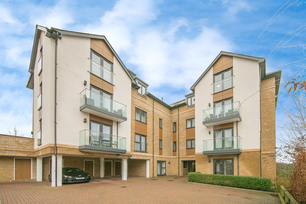 Clarendon Way, Colchester