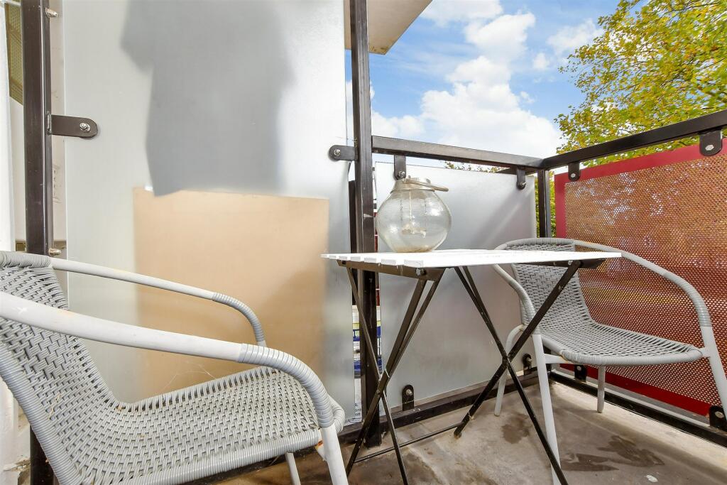 Additional image 10 of St. Stephen's Crescent, Brentwood, Essex