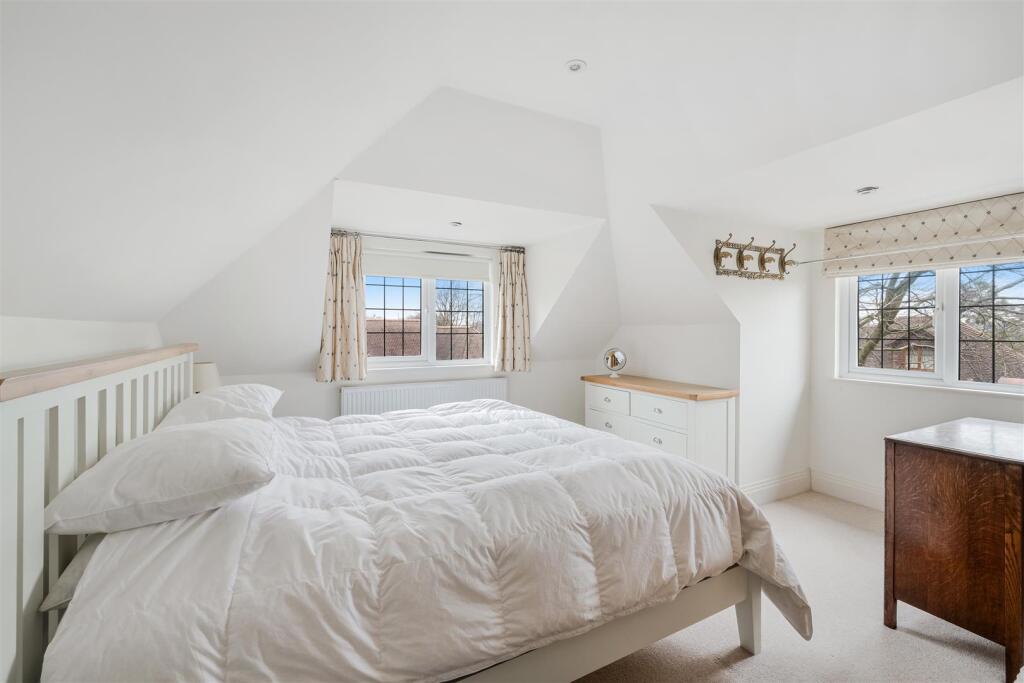 Additional image 12 of High Oaks Close, Coulsdon