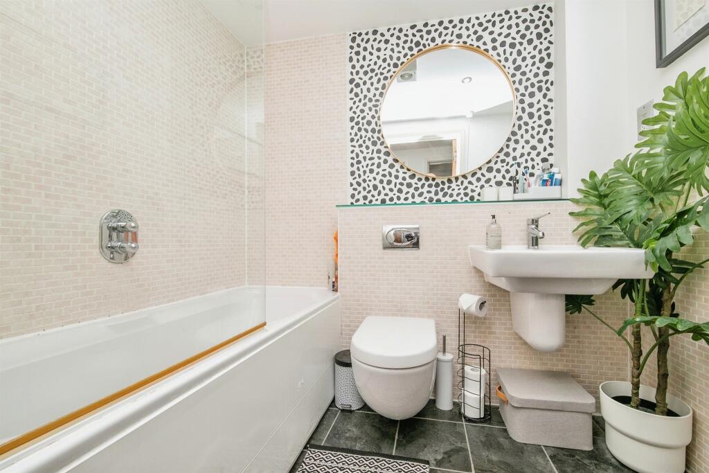 Additional image 13 of Grosvenor Place, Colchester