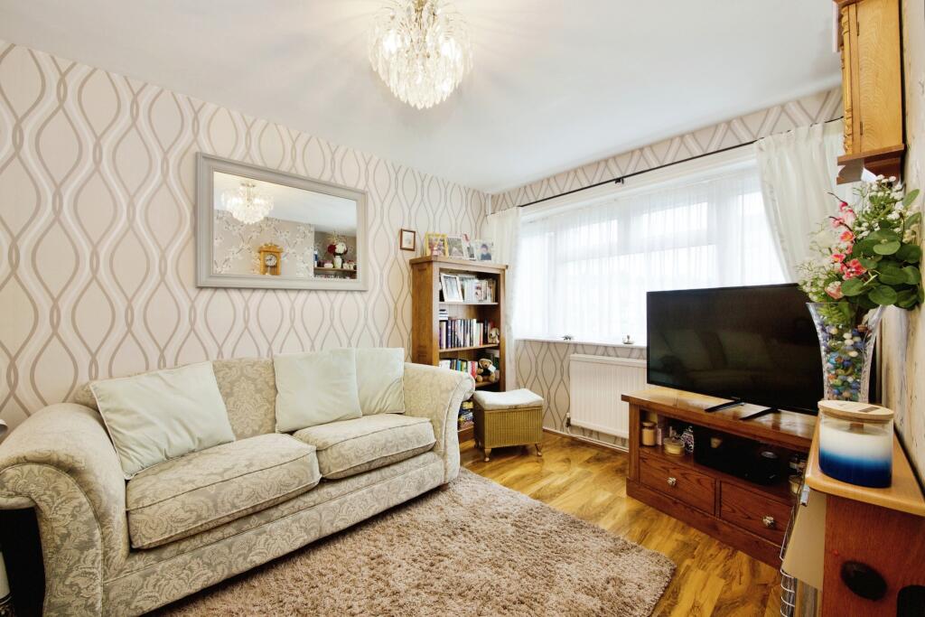 Additional image 2 of Hookfield, Harlow, CM18